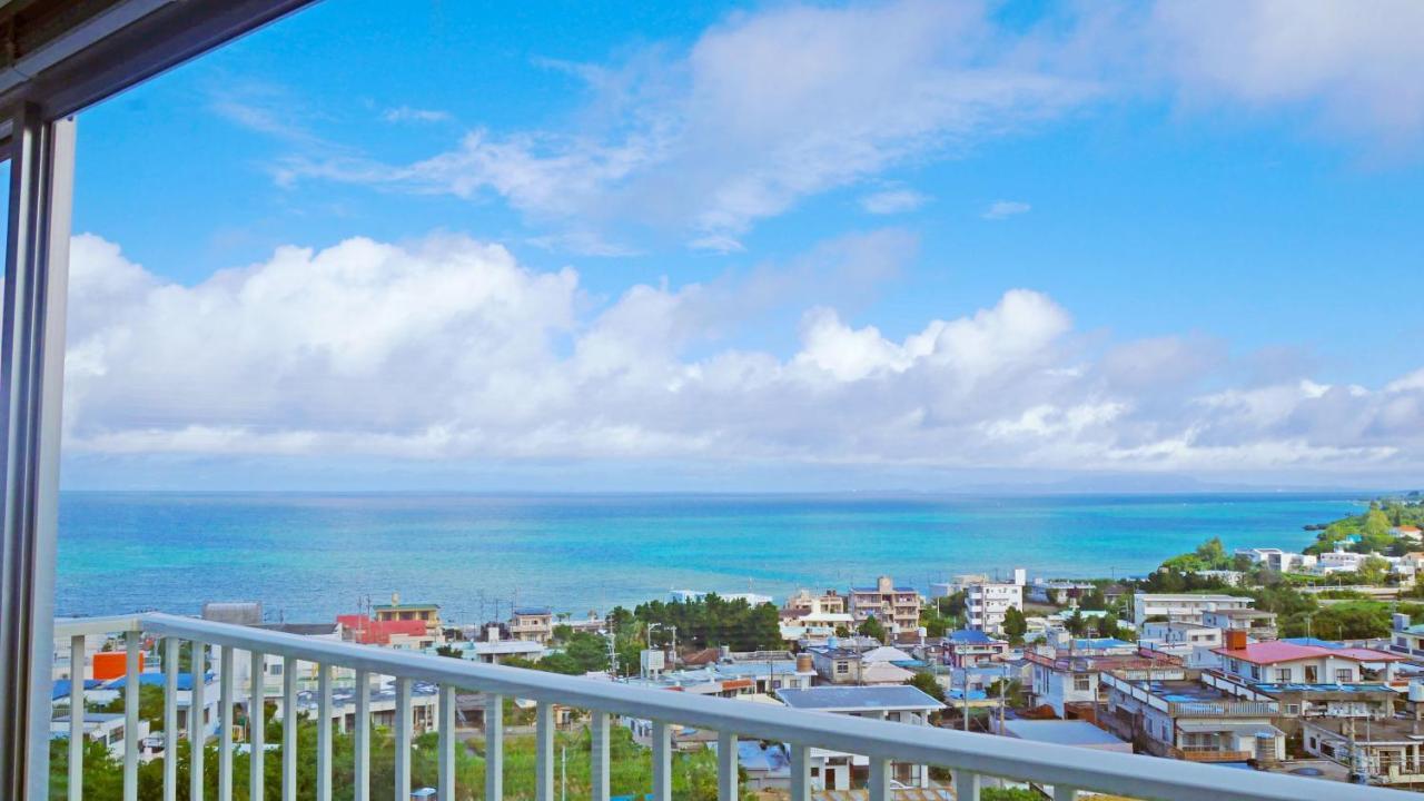 Apartmán Coral Garden 7 Pools Yomitan Exteriér fotografie