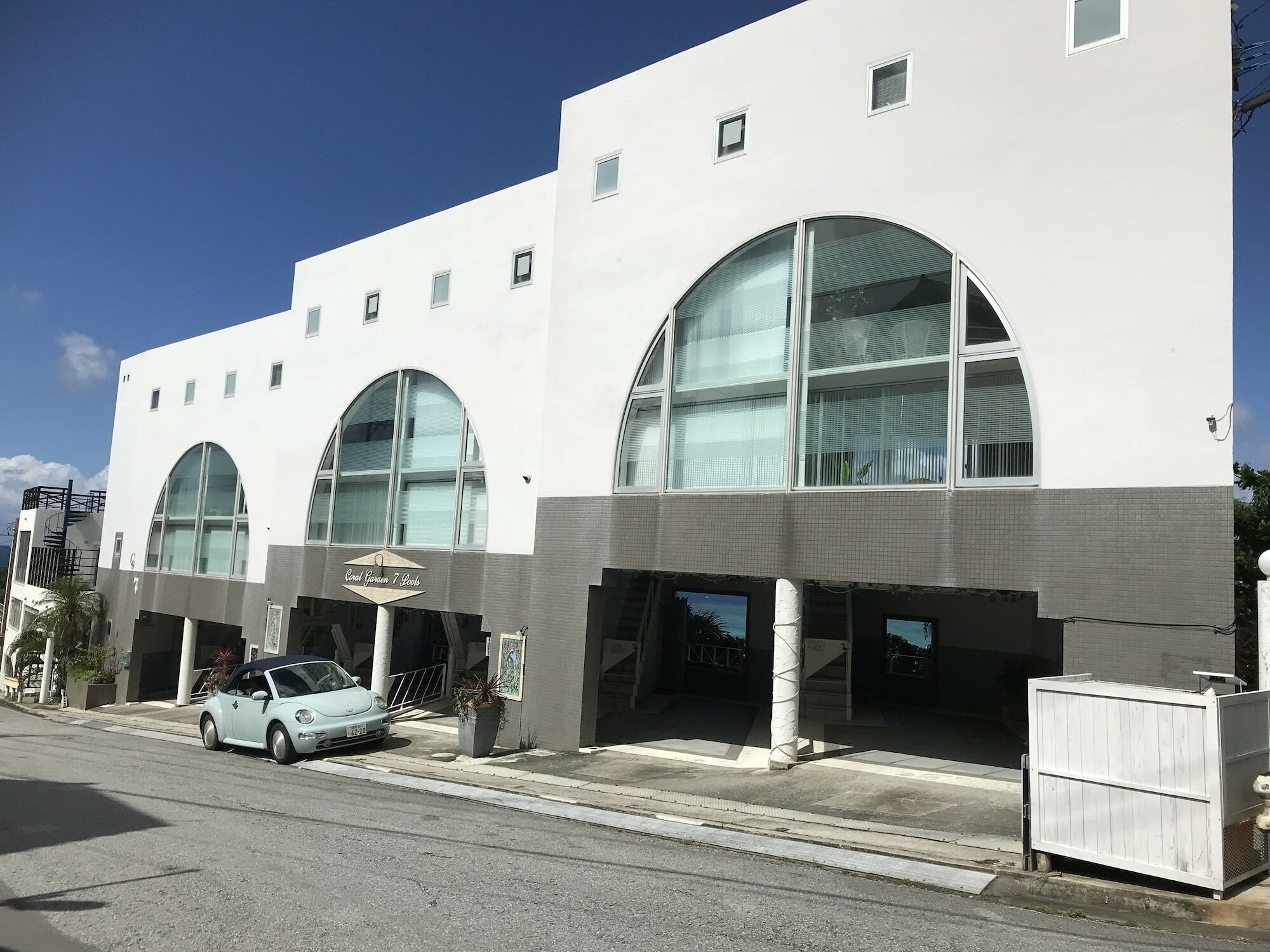 Apartmán Coral Garden 7 Pools Yomitan Exteriér fotografie